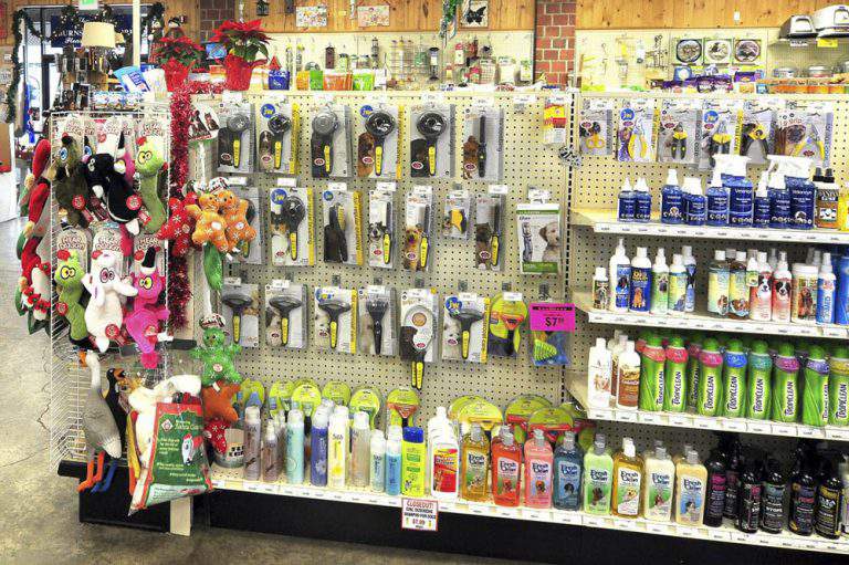 Pet Food and Supplies Portland Burns Feed Store Gresham Damascus